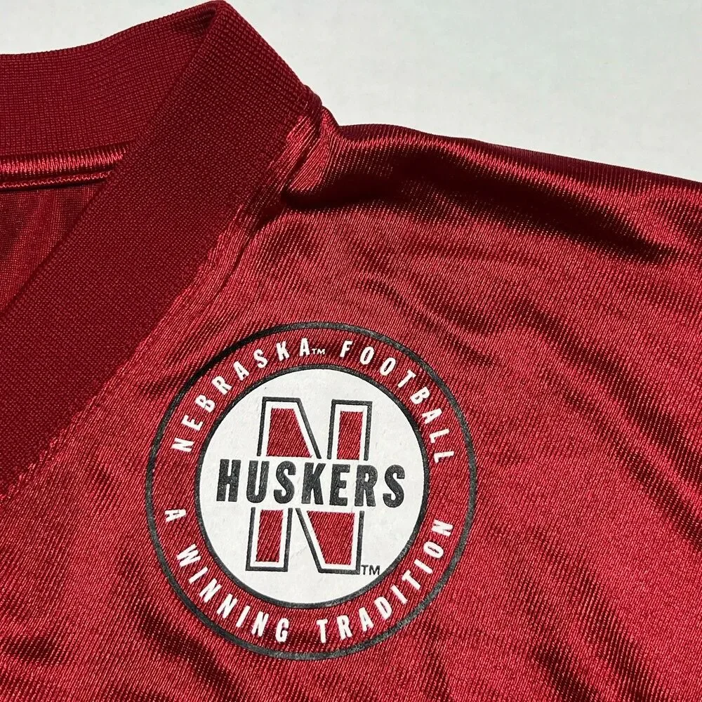 Nebraska Cornhuskers Jersey Mens Medium Red White NCAA Football Adidas #10